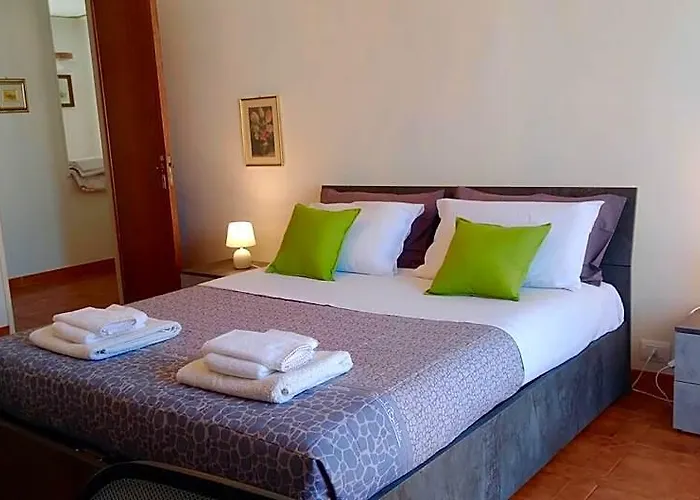 Spacious 3Rm Apartment For 4/6 People Torino